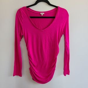 ✨️5 for $25✨️ Small Kismet Pink V-Neck Long Sleeved Short